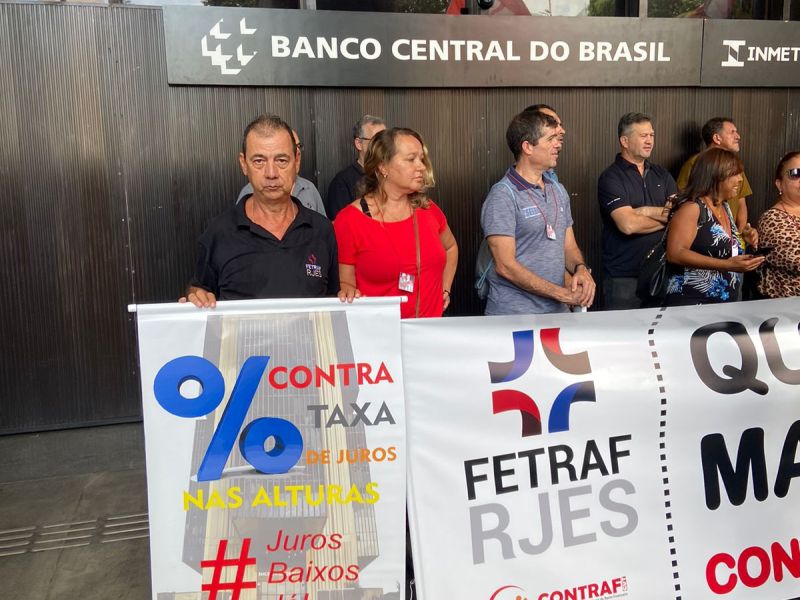 Sindicato dos Bancários fazem atos contra juros altos do Banco Central