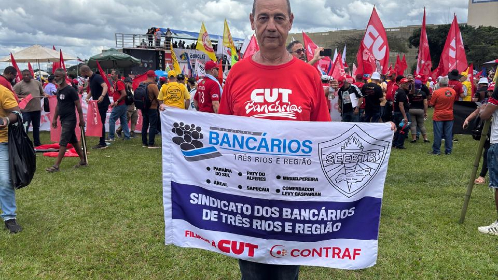 Nilton Esperança participa de mobilização em Brasília pelo fim da escala 6x1